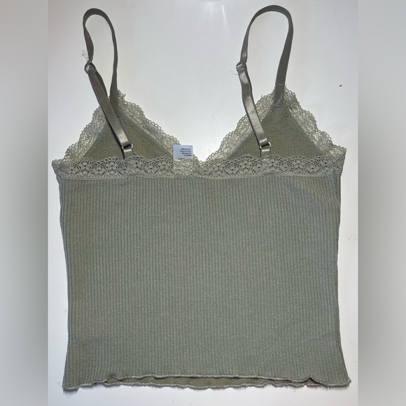 H&M Lace Tank Top - Picture 2 of 3